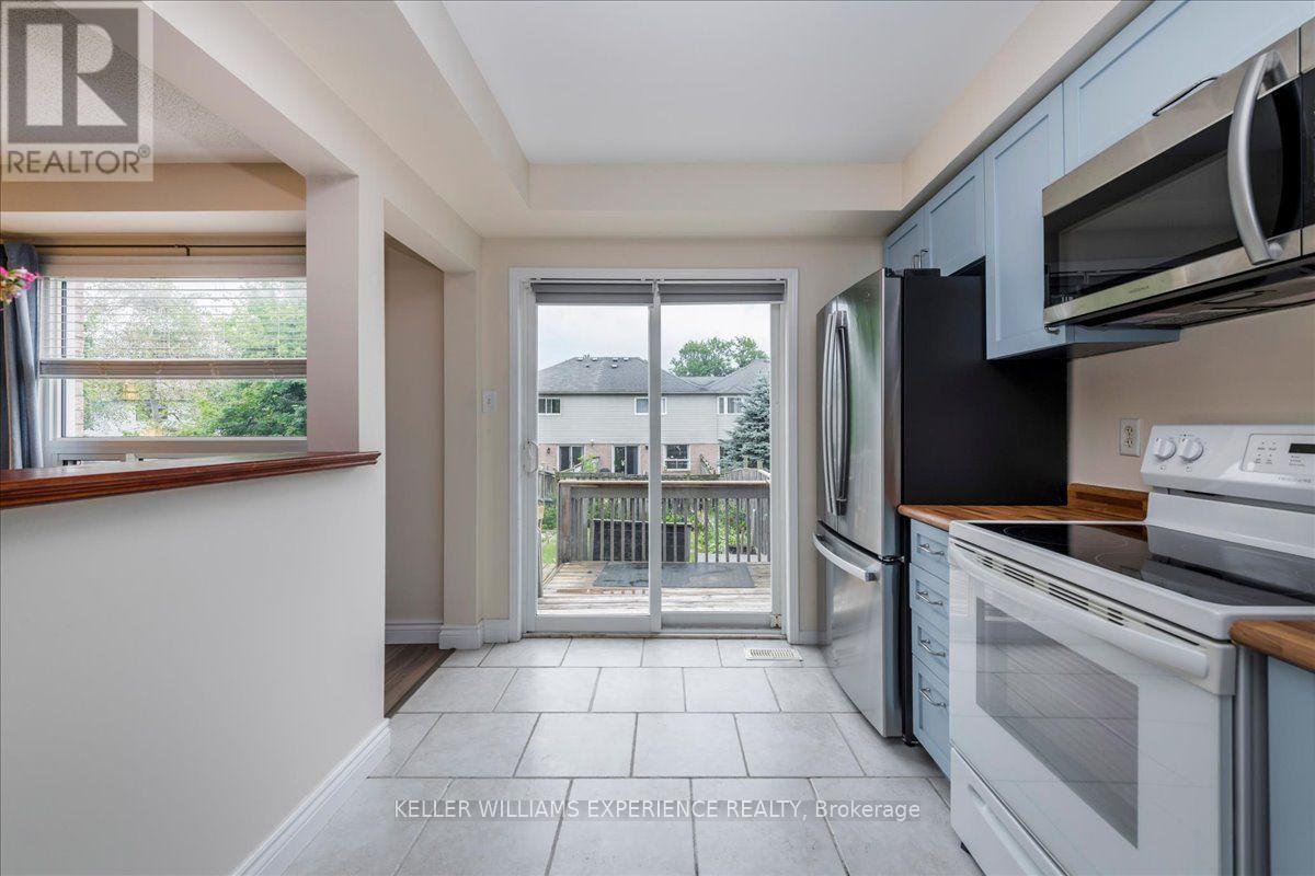 10 Sunset Place, Barrie, Ontario  L4N 0T7 - Photo 11 - S13672374