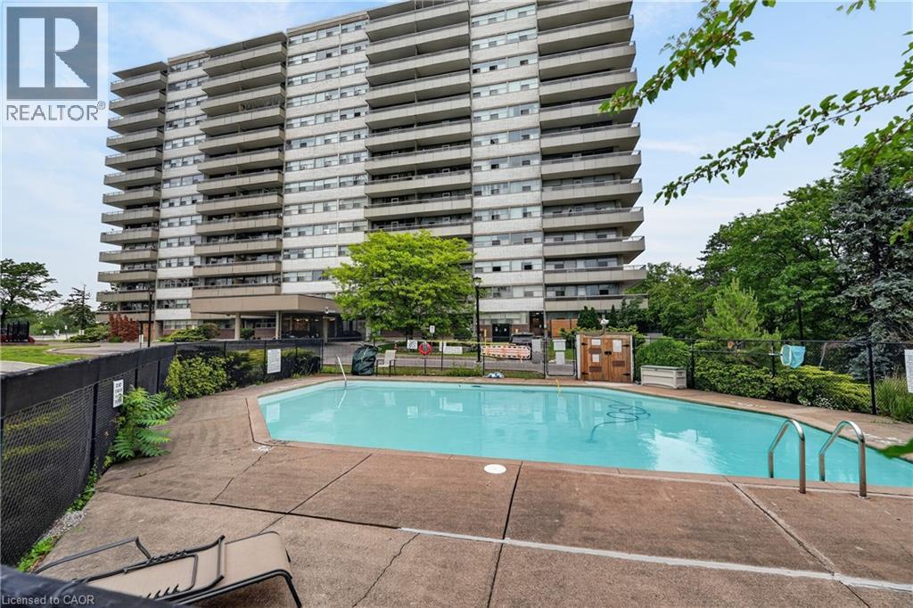 215 Glenridge Avenue Unit# 1201, St. Catharines, Ontario  L2T 3J7 - Photo 2 - 40856022