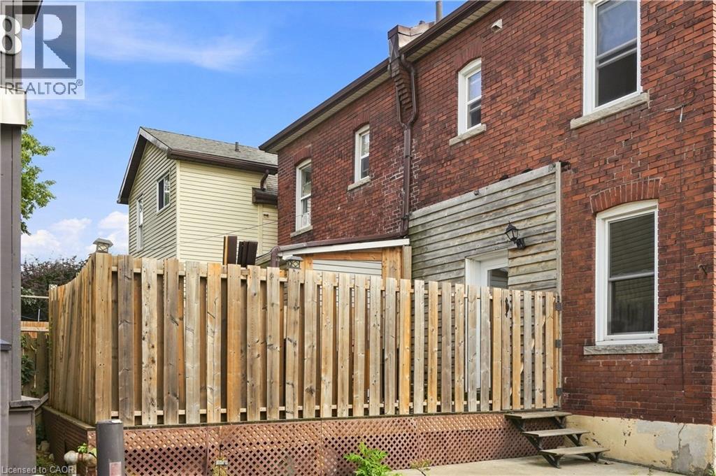 1085 Cannon Street E, Hamilton, Ontario  L8L 2J3 - Photo 6 - 40856197