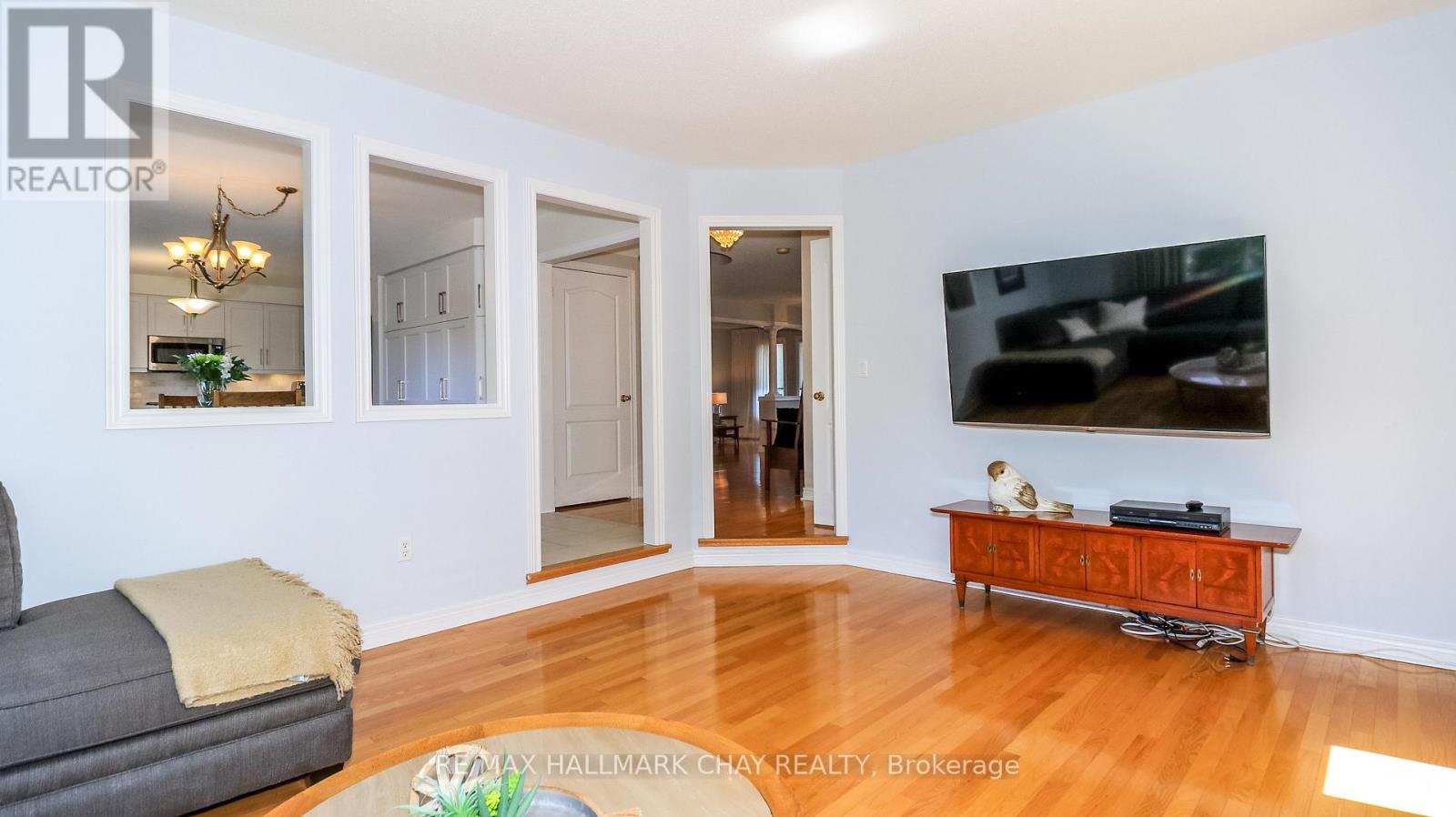 14 Imperial Crown Lane, Barrie, Ontario  L4N 0T4 - Photo 15 - S13554762