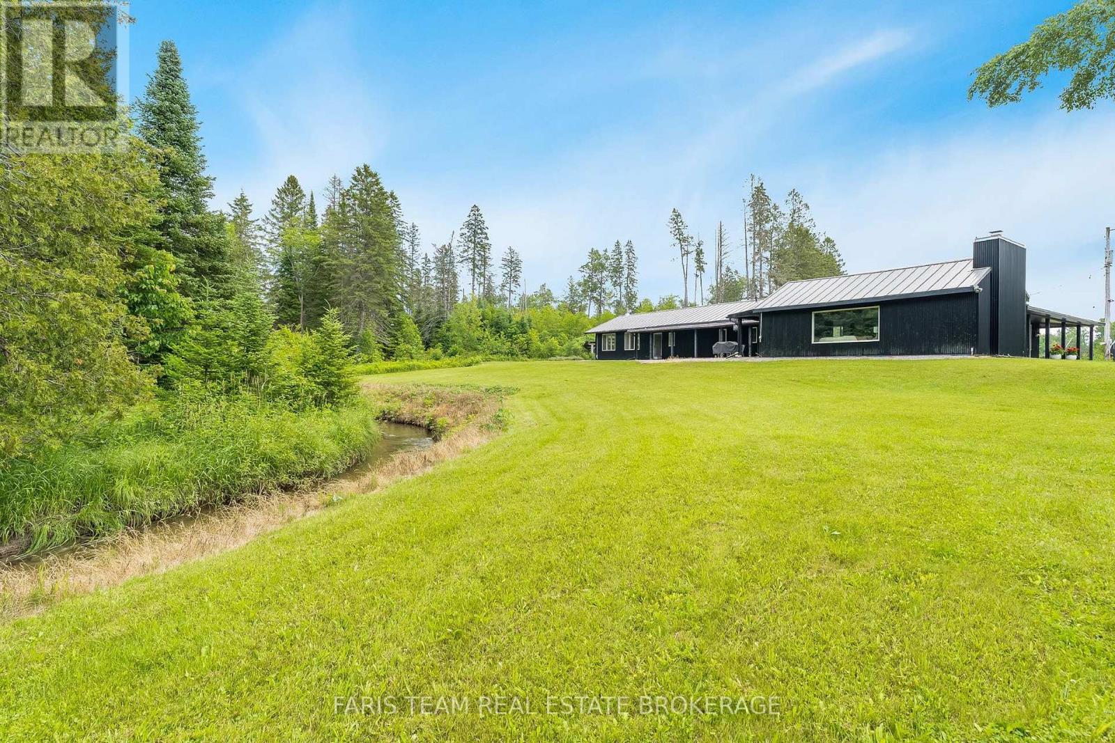 1076 Beaver Lane, Springwater, Ontario P0B 1L0 - Photo 33 - S13682384