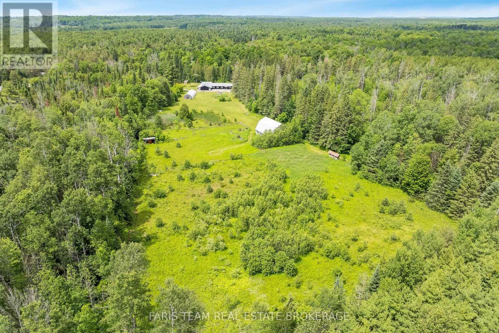 1076 Beaver Lane, Springwater, Ontario P0B 1L0 - Photo 43 - S13682384