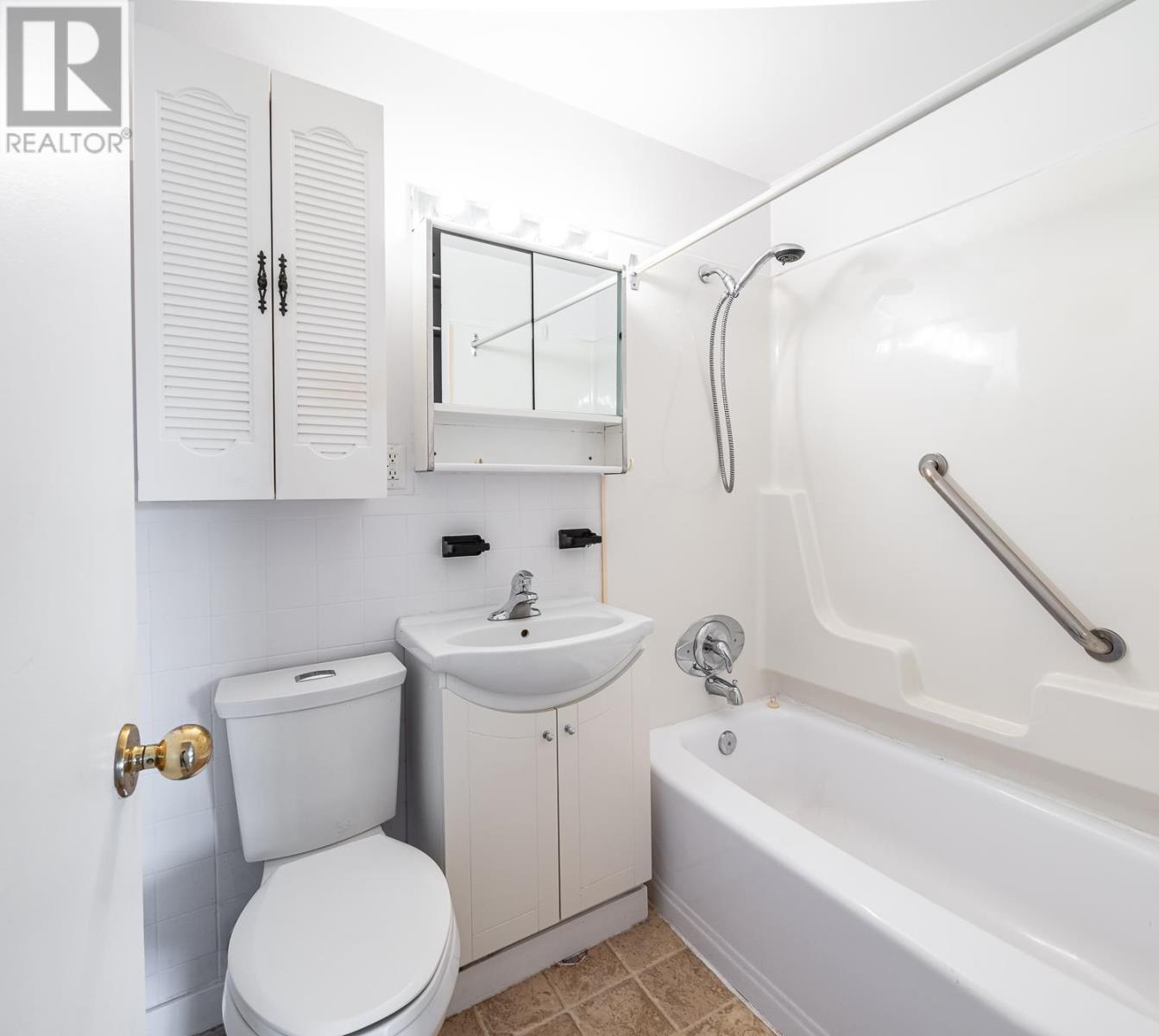 99 Pine St # 202, Sault Ste. Marie, Ontario P6A 3Y3 - Photo 29 - SM262197