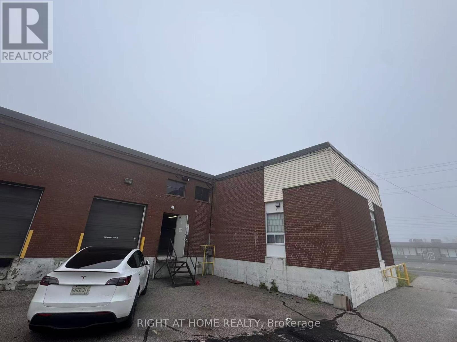 1-2 - 120 Midwest Road, Toronto, Ontario  M1P 3A9 - Photo 11 - E13173700