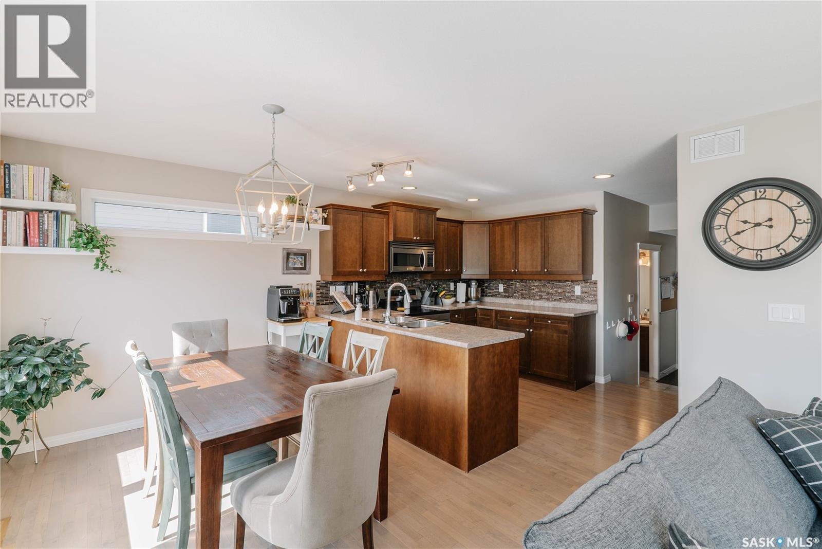 111 Hettle Cove, Saskatoon, Saskatchewan  S7T 0E8 - Photo 11 - SK045892