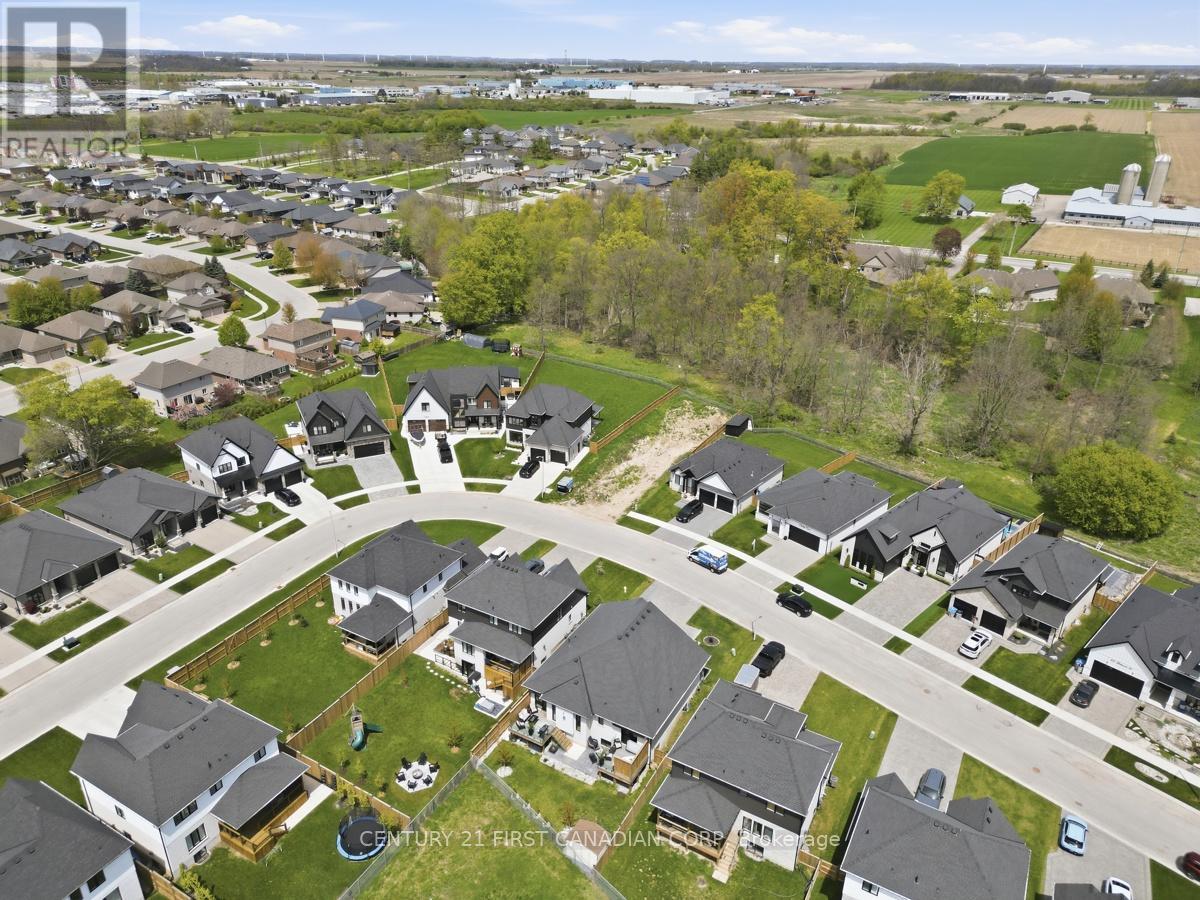 31 Briscoe Crescent, Strathroy-Caradoc, Ontario  N6H 0G3 - Photo 50 - X13686594