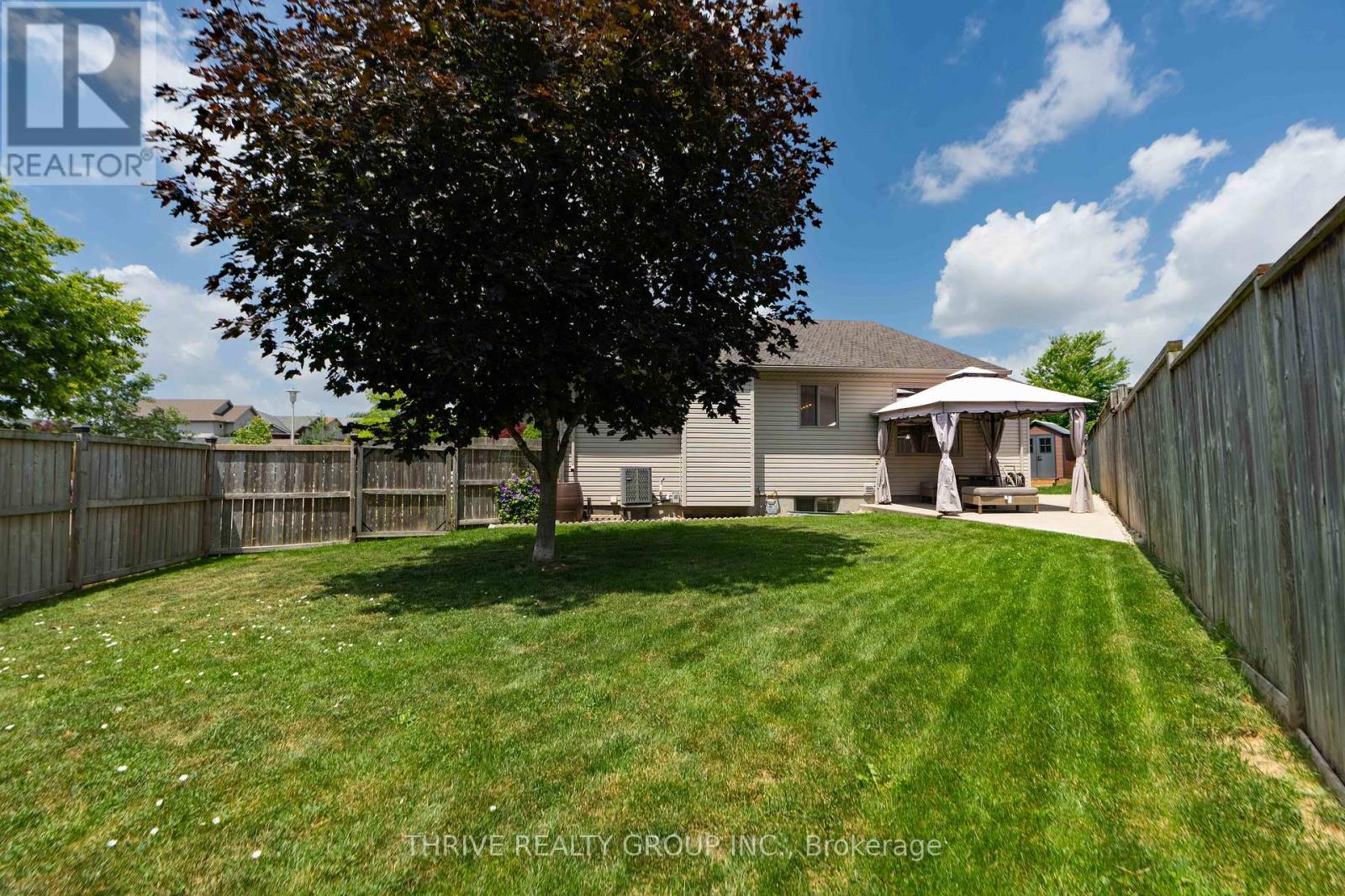 102 Loggers Grove, London East, Ontario  N6W 6G5 - Photo 32 - X13686634