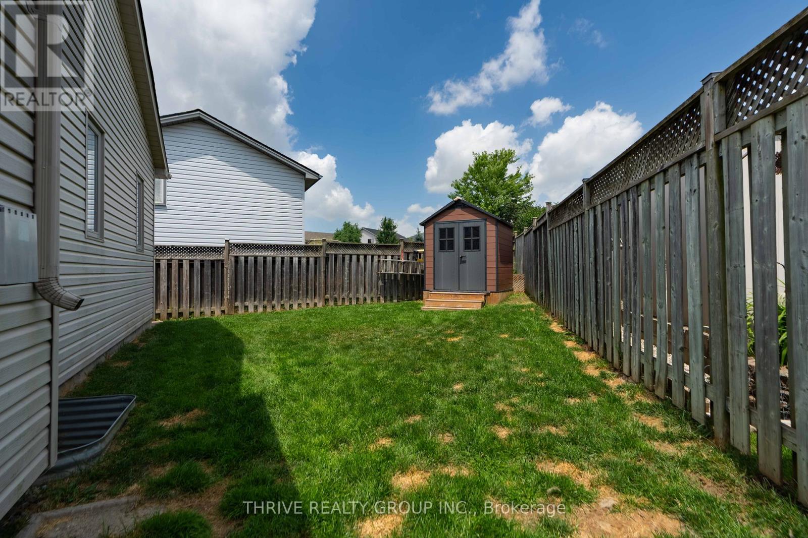 102 Loggers Grove, London East, Ontario  N6W 6G5 - Photo 34 - X13686634