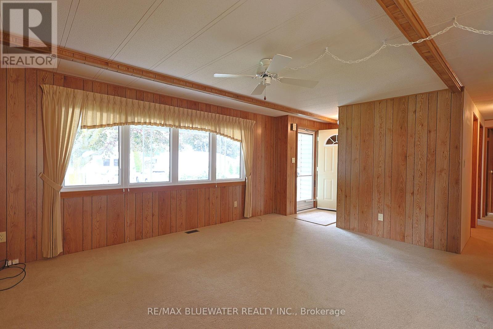 254 Highland Springs, South Huron, Ontario  N0M 1T0 - Photo 10 - X13686638