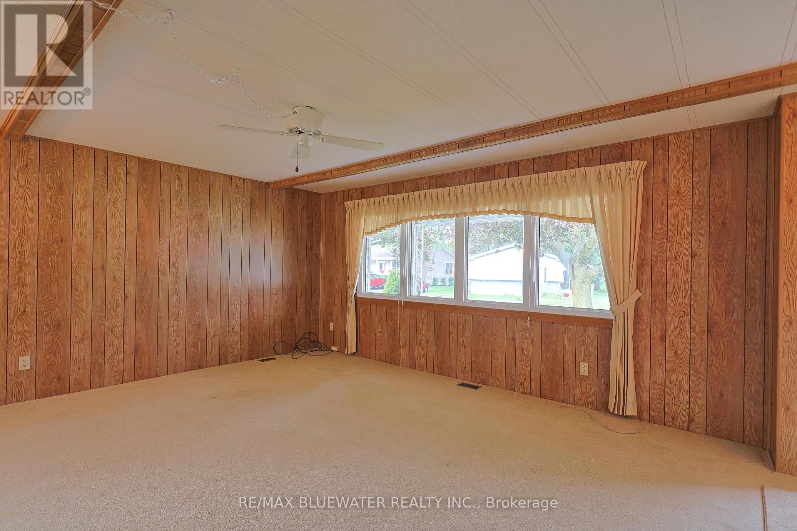 254 Highland Springs, South Huron, Ontario  N0M 1T0 - Photo 11 - X13686638
