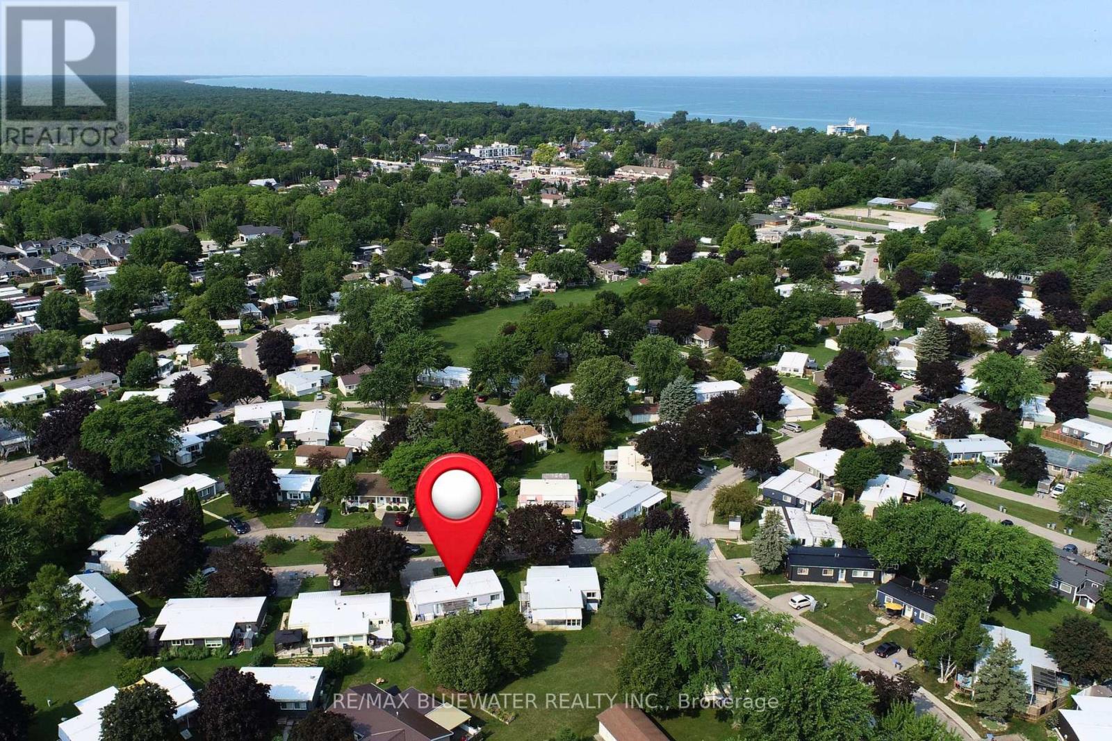 254 Highland Springs, South Huron, Ontario  N0M 1T0 - Photo 2 - X13686638