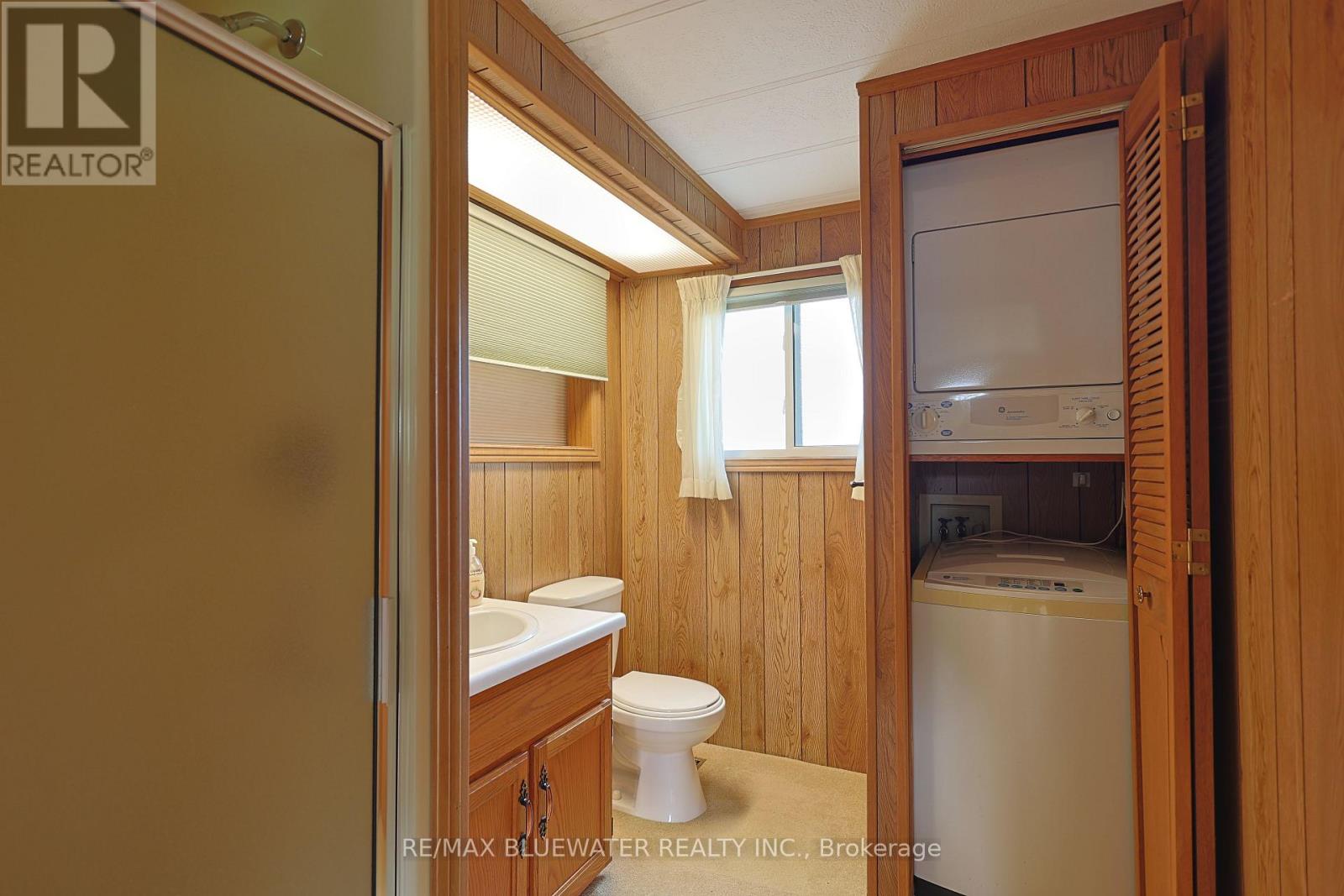 254 Highland Springs, South Huron, Ontario  N0M 1T0 - Photo 21 - X13686638