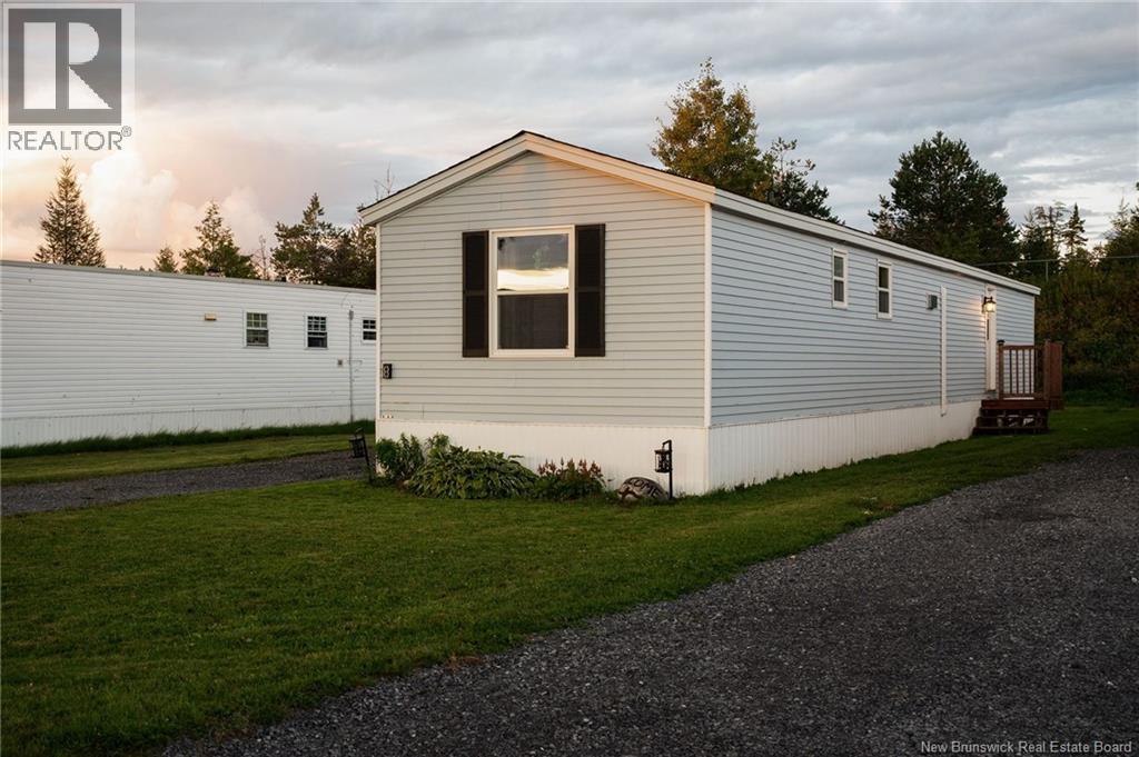 8 Fall Drive, Saint John, New Brunswick  E2N 1N9 - Photo 33 - NB143618