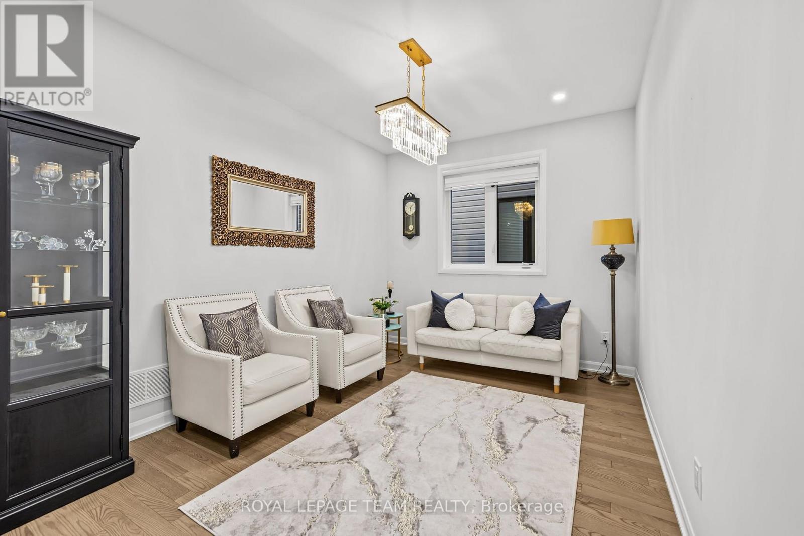 70 Ralph Erfle Way, Ottawa, Ontario  K2J 6V5 - Photo 13 - X13686654