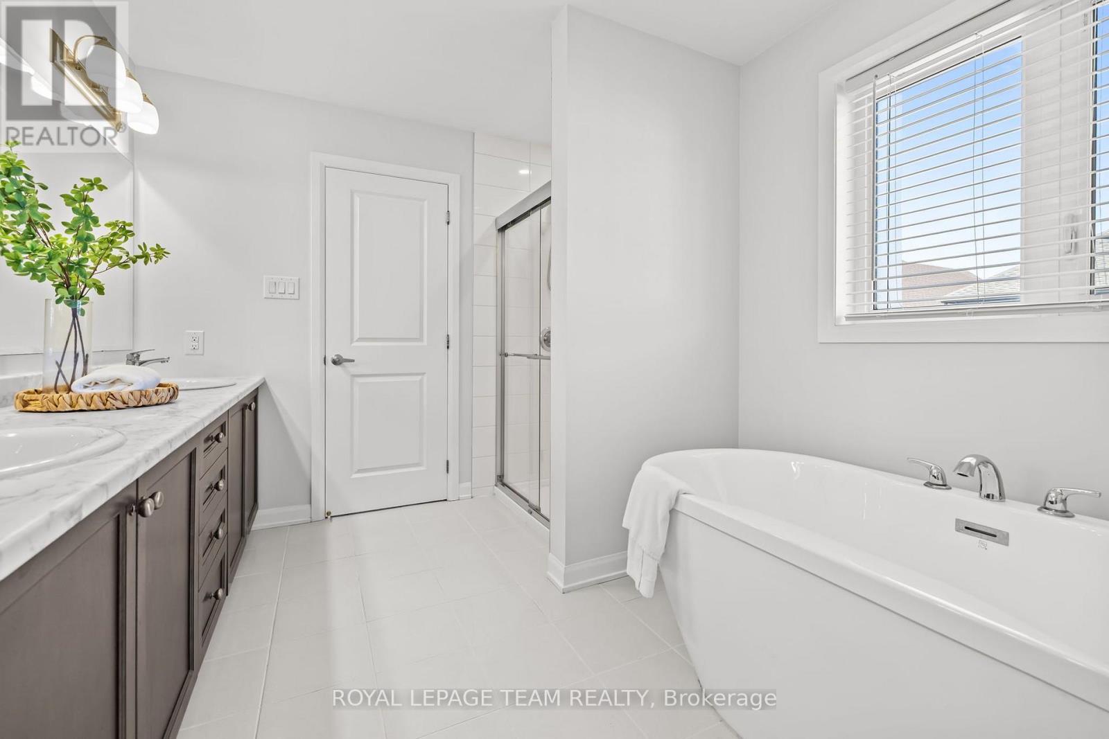 70 Ralph Erfle Way, Ottawa, Ontario  K2J 6V5 - Photo 20 - X13686654