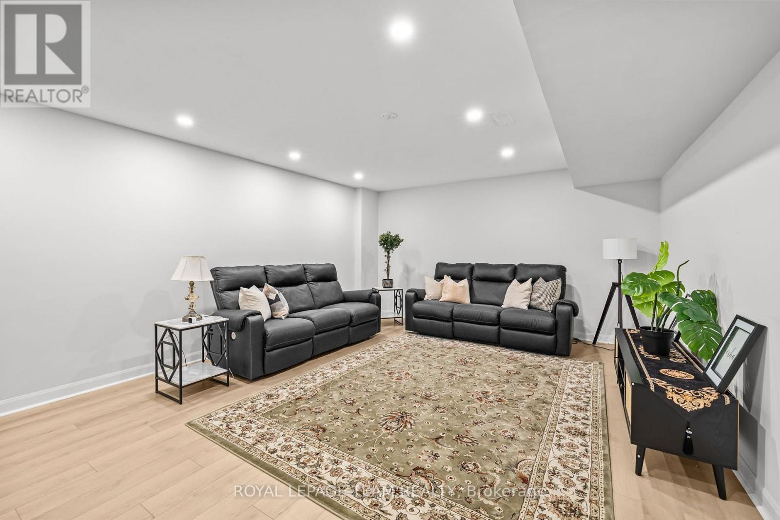 70 Ralph Erfle Way, Ottawa, Ontario  K2J 6V5 - Photo 30 - X13686654
