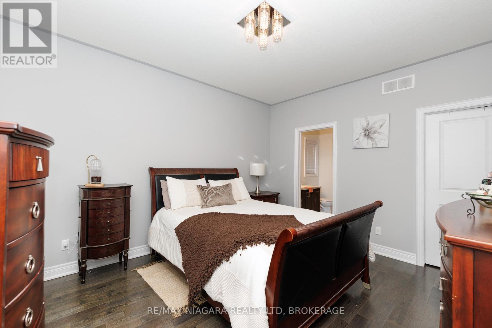 4049 Village Creek Drive, Fort Erie, Ontario  L0S 1S0 - Photo 15 - X13686610