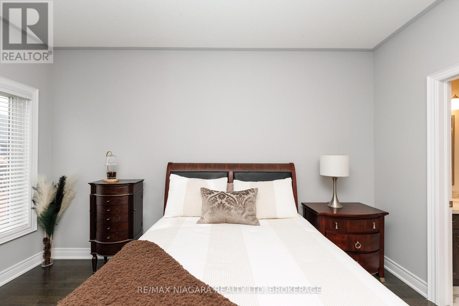 4049 Village Creek Drive, Fort Erie, Ontario  L0S 1S0 - Photo 16 - X13686610
