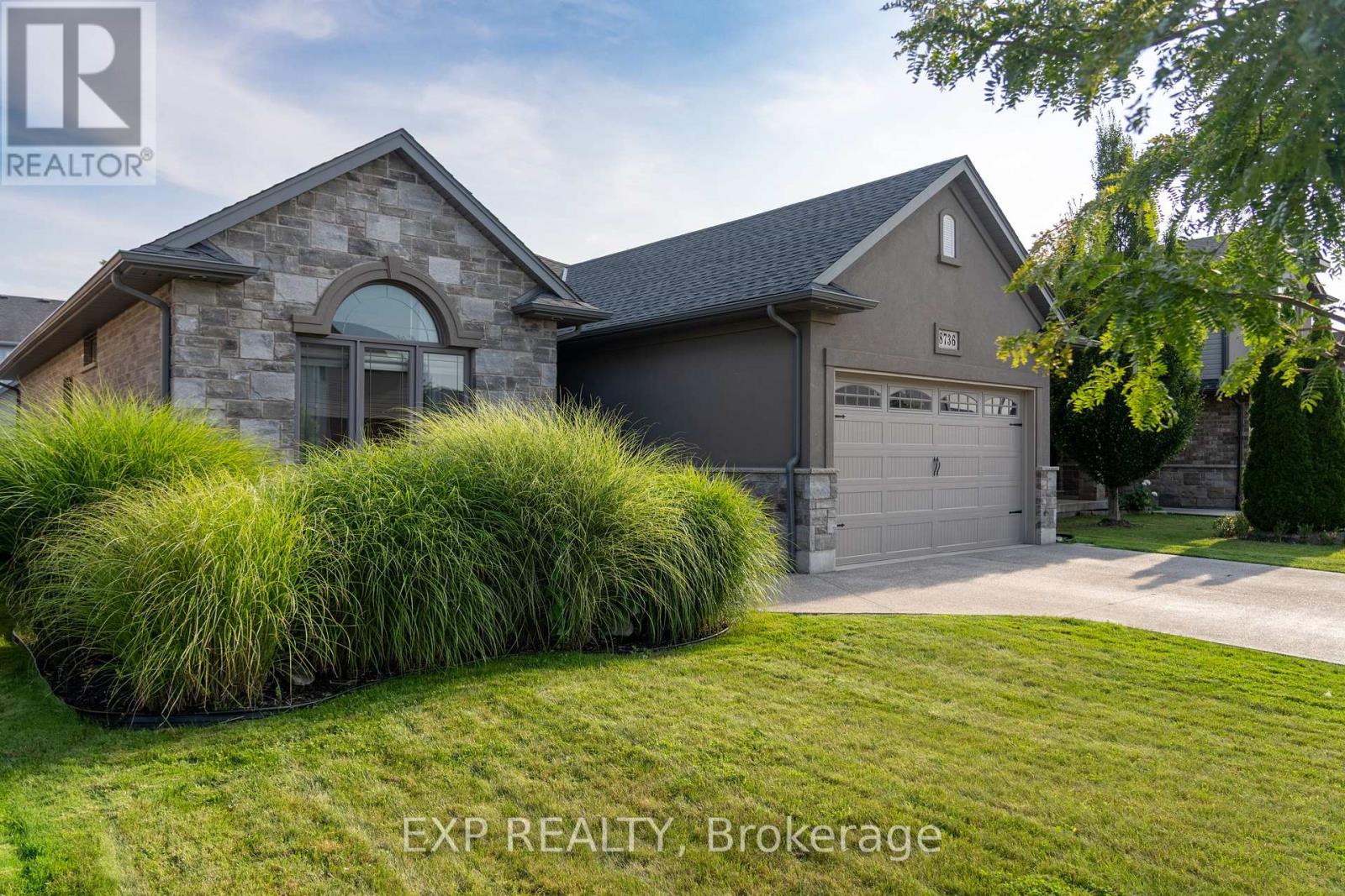 8736 Angie Drive, Niagara Falls, Ontario  L2H 0H9 - Photo 4 - X13686642