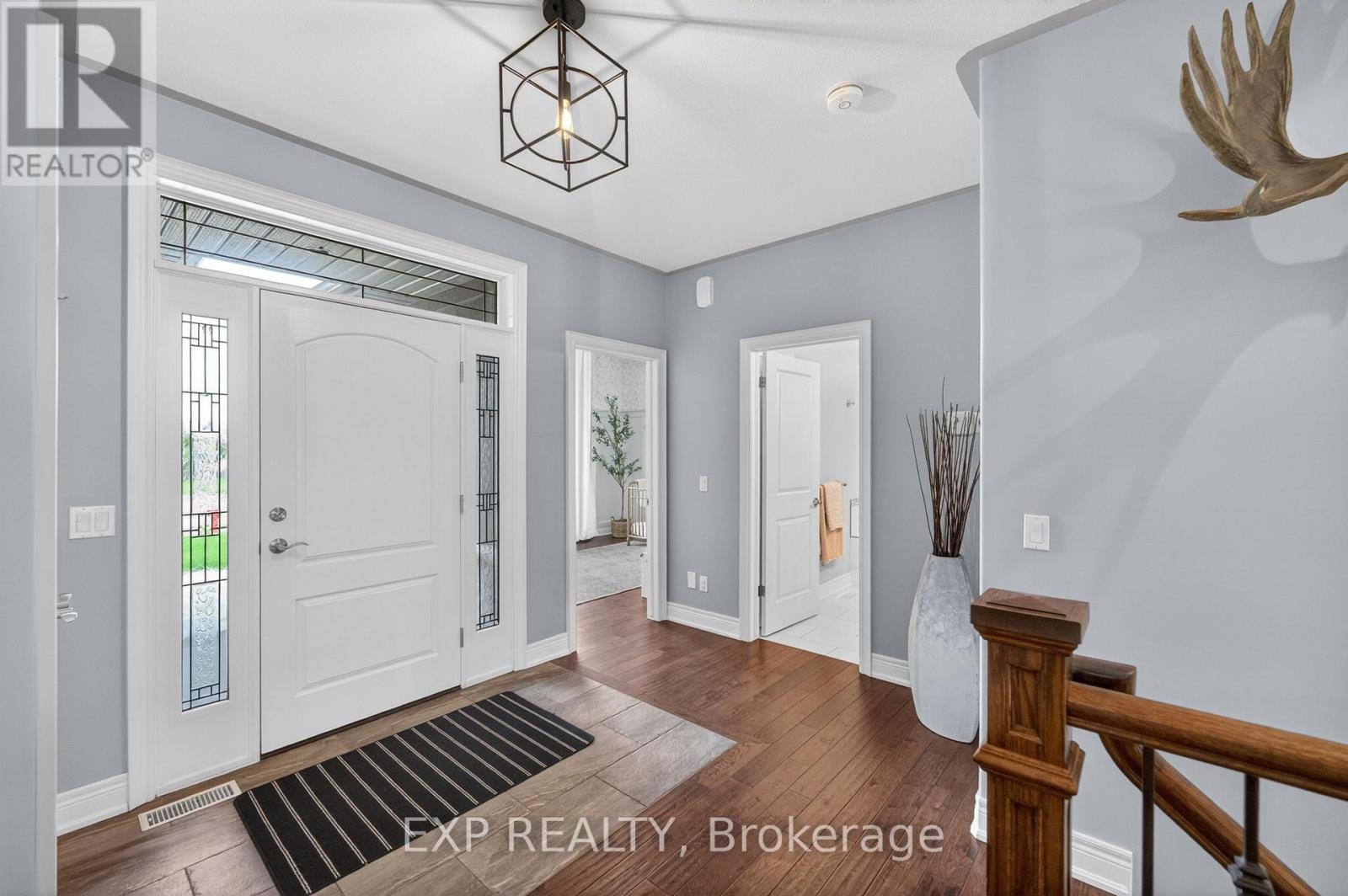 8736 Angie Drive, Niagara Falls, Ontario  L2H 0H9 - Photo 5 - X13686642