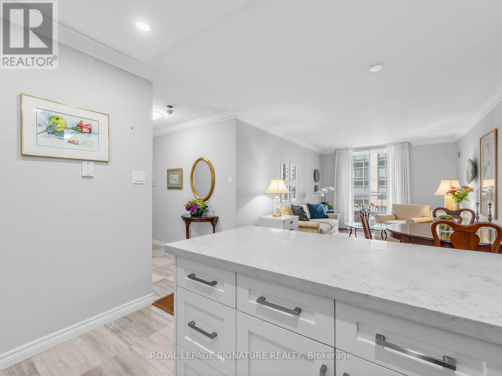 1711 - 256 Doris Avenue, Toronto, Ontario  N2N 6X8 - Photo 17 - C13686652