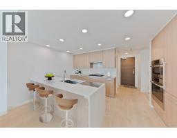504 2780 VALLEY CENTRE AVENUE, North Vancouver, British Columbia