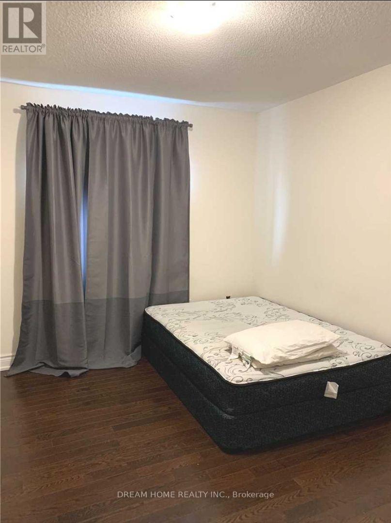 88 Mohandas Drive, Markham, Ontario  L3S 0E4 - Photo 12 - N13686658