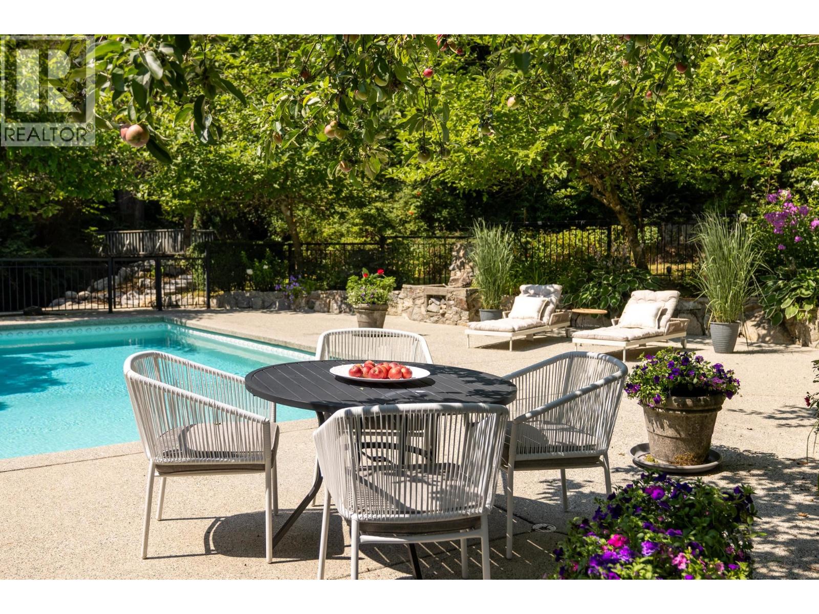 431 Southborough Drive, West Vancouver, British Columbia  V7S 1M3 - Photo 26 - R3156657