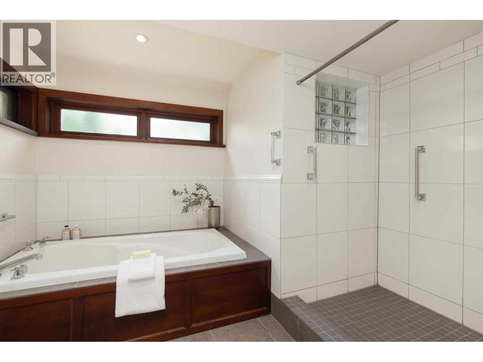 431 Southborough Drive, West Vancouver, British Columbia  V7S 1M3 - Photo 38 - R3156657