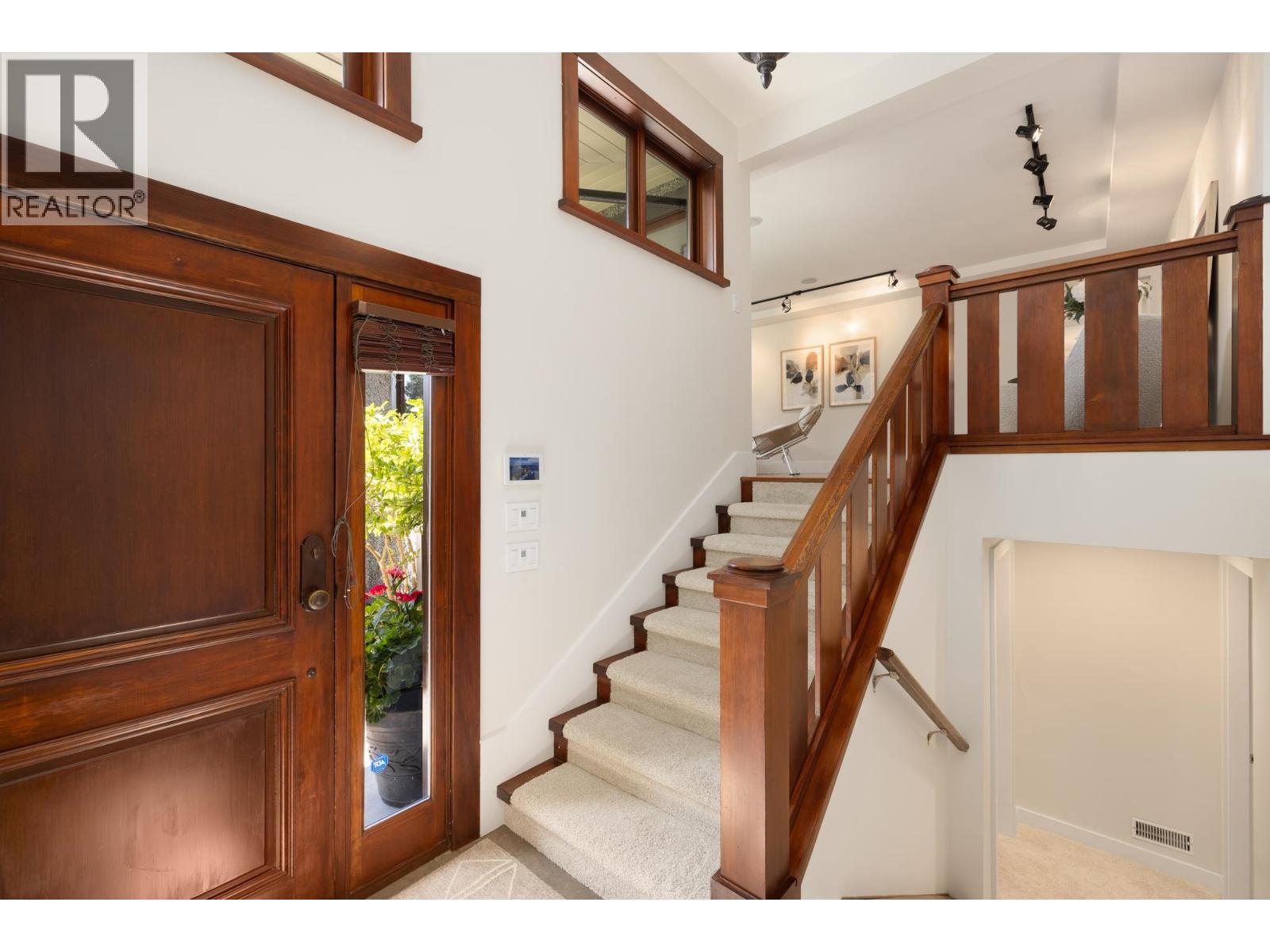 431 Southborough Drive, West Vancouver, British Columbia  V7S 1M3 - Photo 4 - R3156657