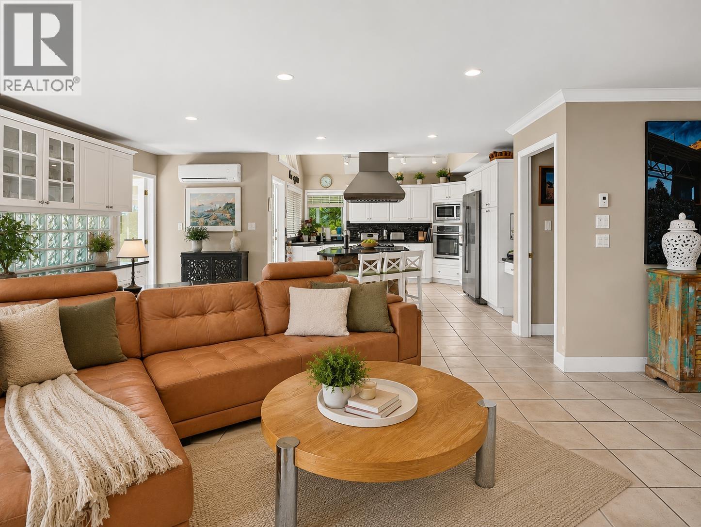 1128 Esplanade Avenue, West Vancouver, British Columbia  V7T 1G3 - Photo 4 - R3156667