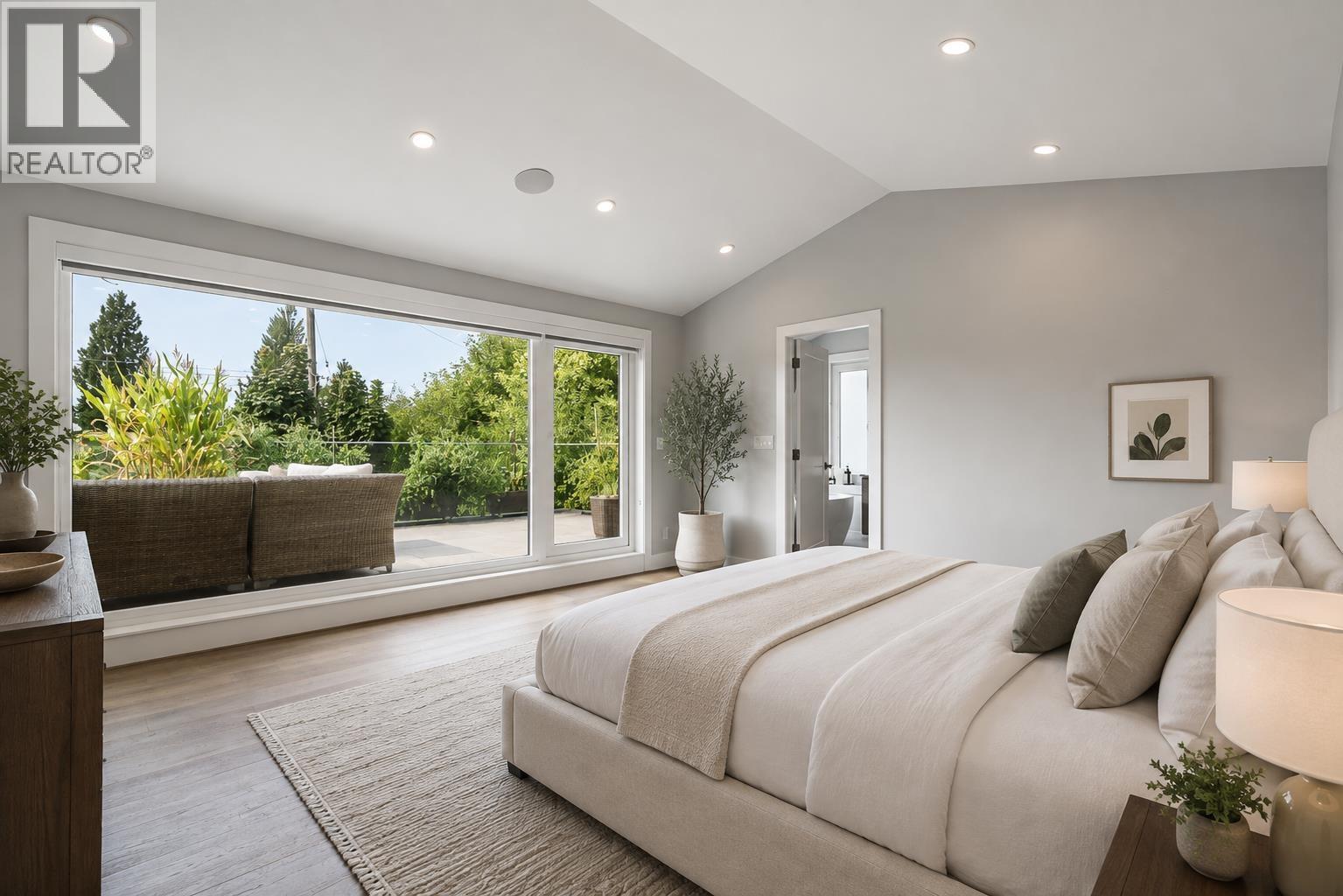 955 Forest Hills Drive, North Vancouver, British Columbia  V7R 1N4 - Photo 19 - R3156689