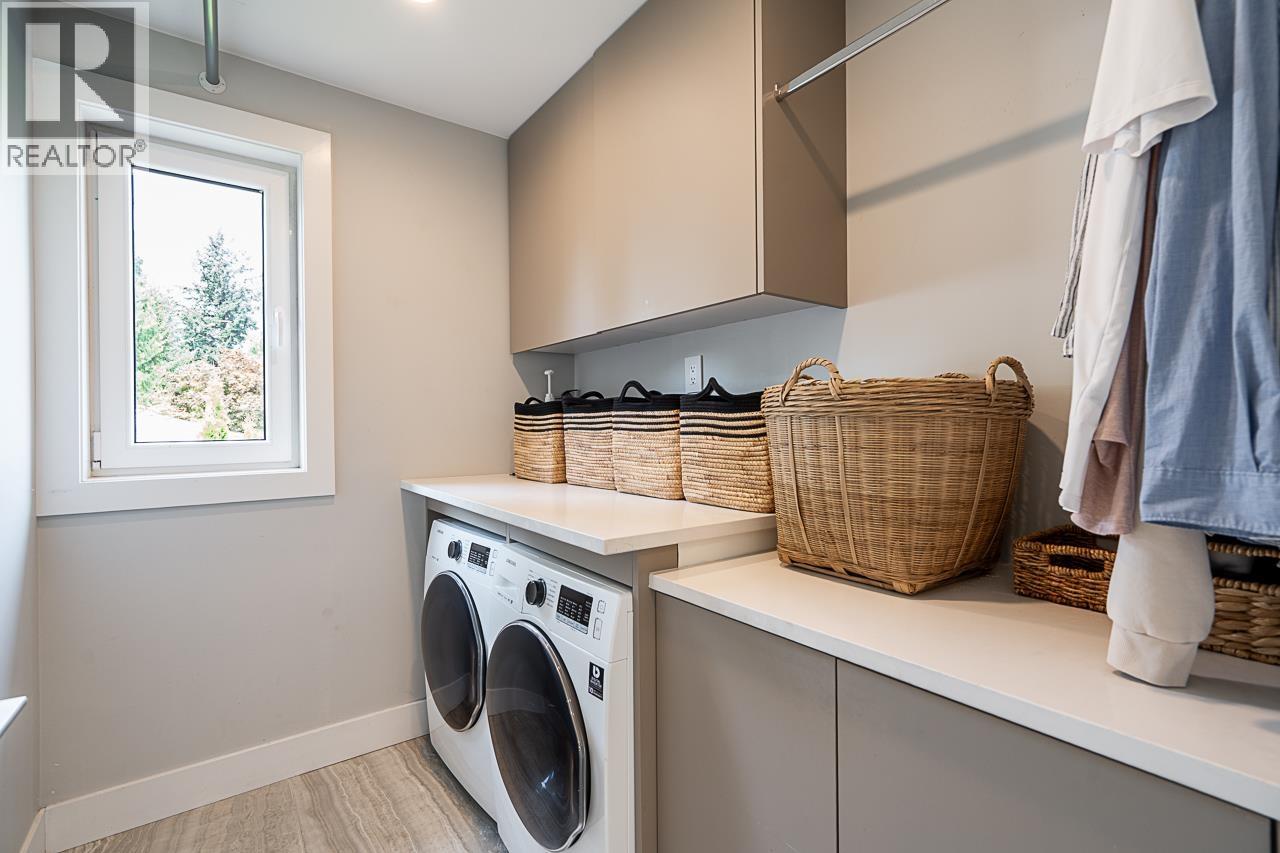 955 Forest Hills Drive, North Vancouver, British Columbia  V7R 1N4 - Photo 27 - R3156689