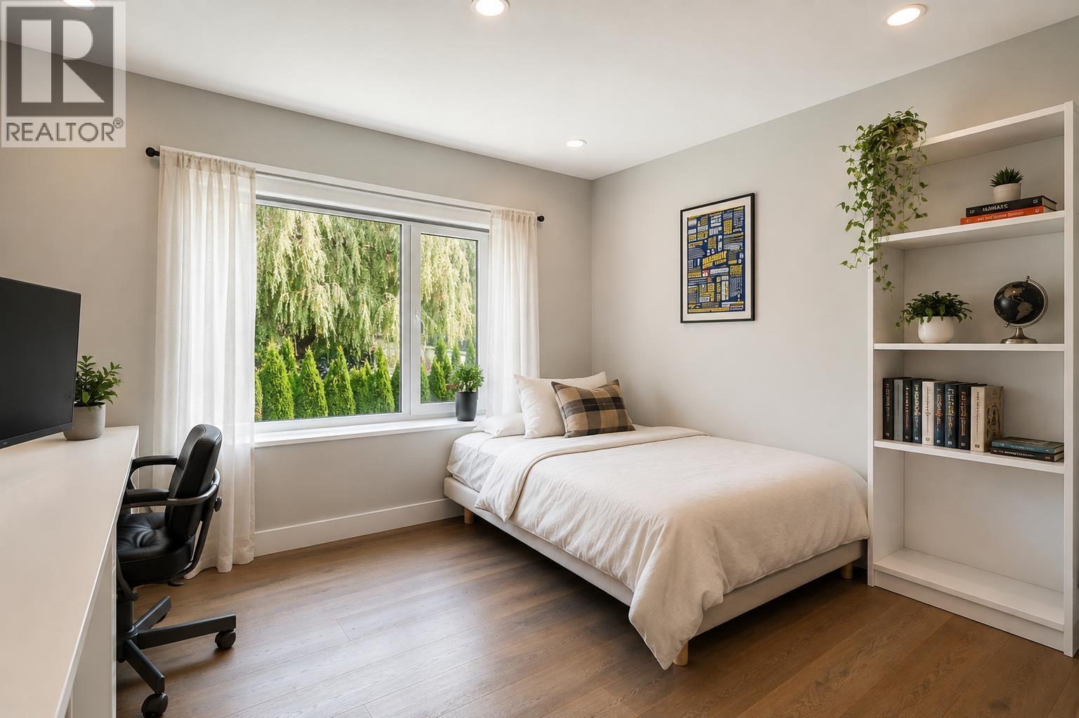 955 Forest Hills Drive, North Vancouver, British Columbia  V7R 1N4 - Photo 28 - R3156689