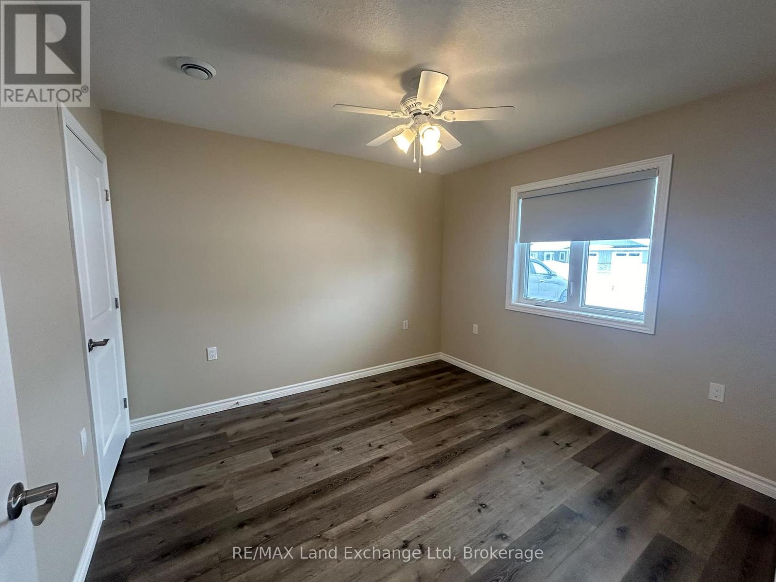2 - 206 Rutledge Street, North Huron, Ontario  N0M 1H0 - Photo 5 - X13686678