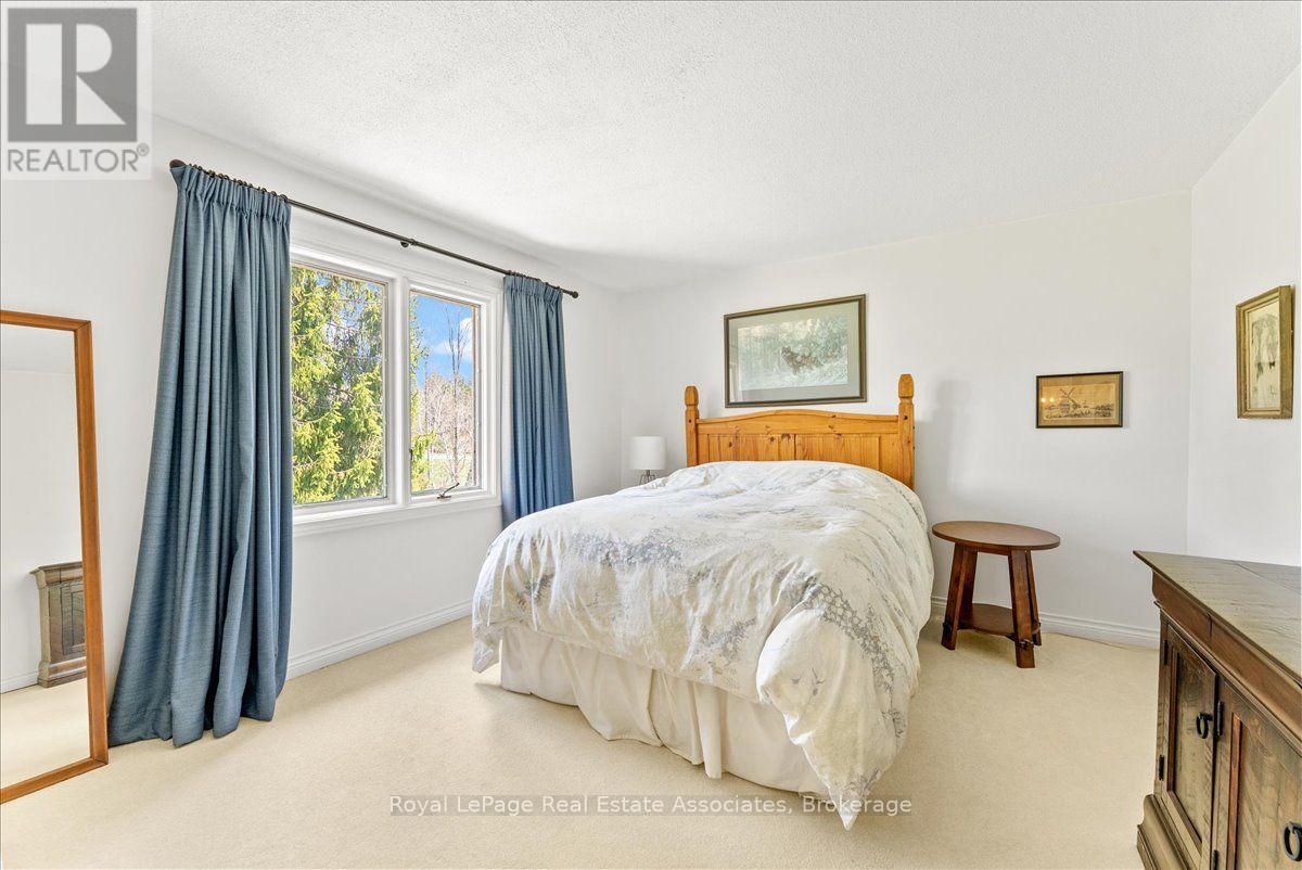 4 Wolf Crescent, Caledon, Ontario  L7E 0A7 - Photo 24 - W13686572