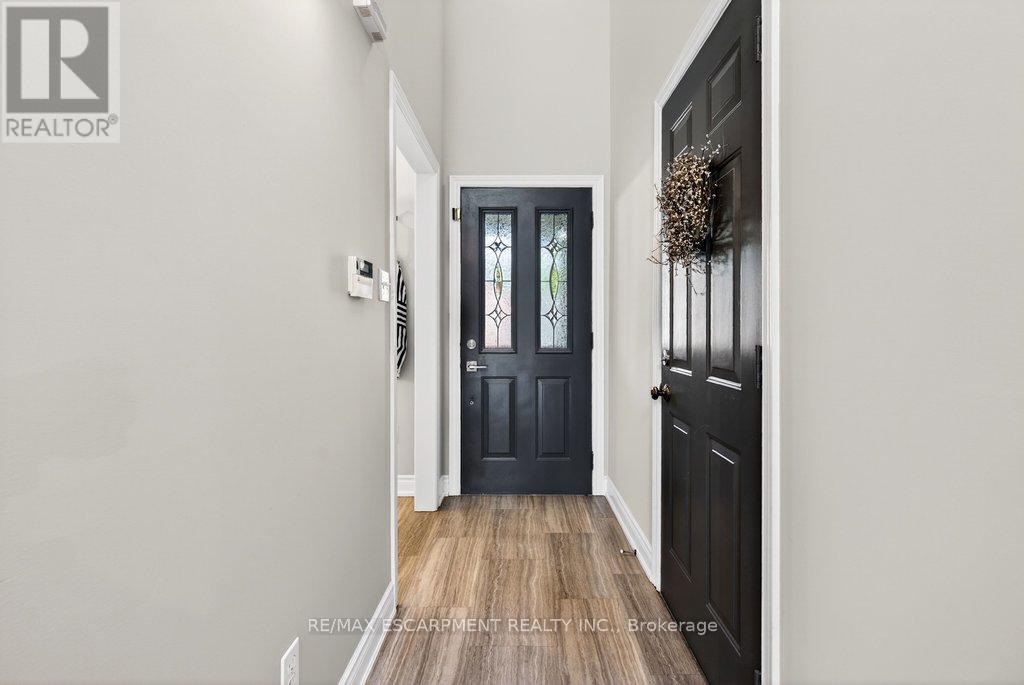 20 - 2350 New Street, Burlington, Ontario  L7R 4P8 - Photo 4 - W13686630