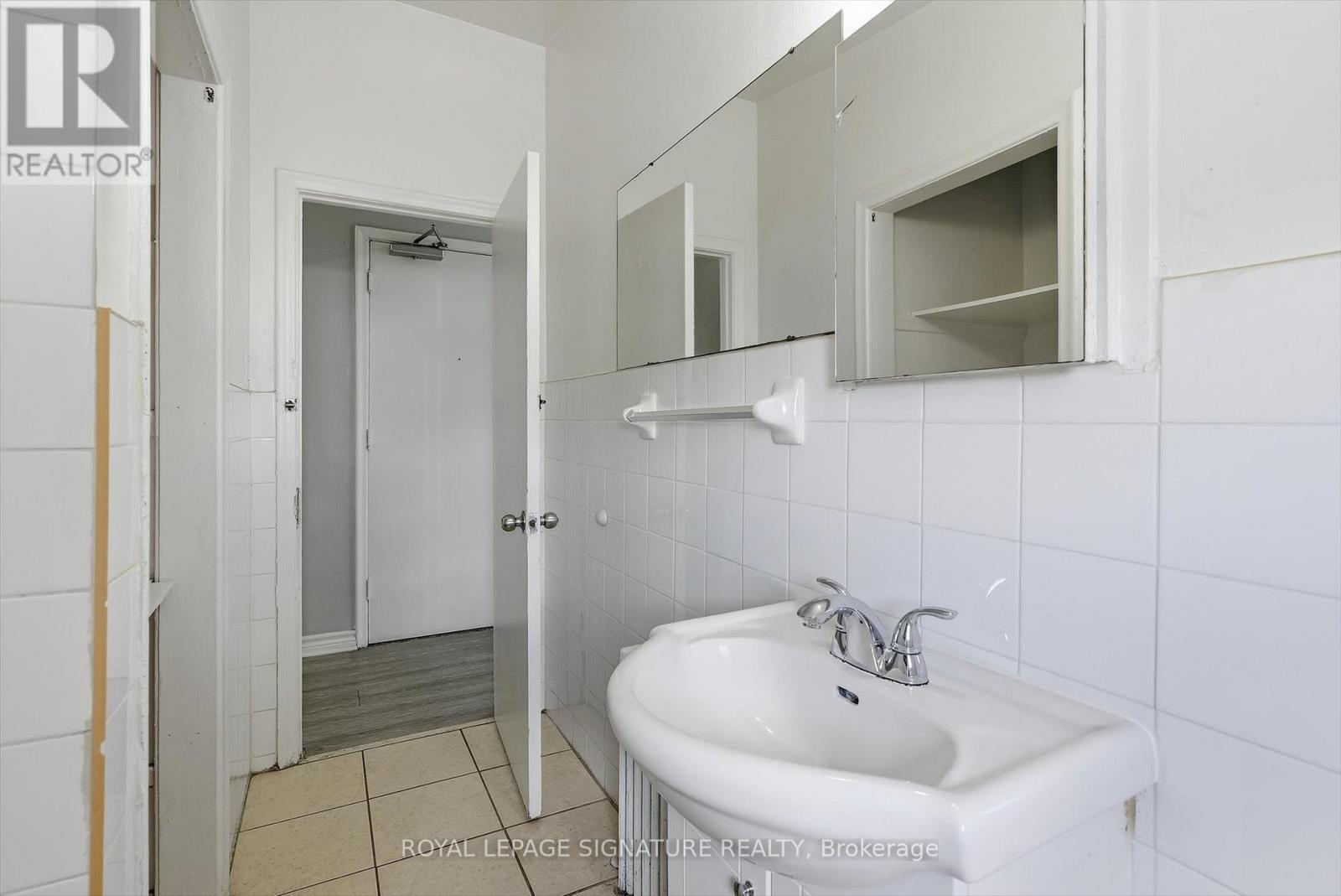 301 - 49 Cuffley Crescent S, Toronto, Ontario  M3K 1X4 - Photo 21 - W13686650