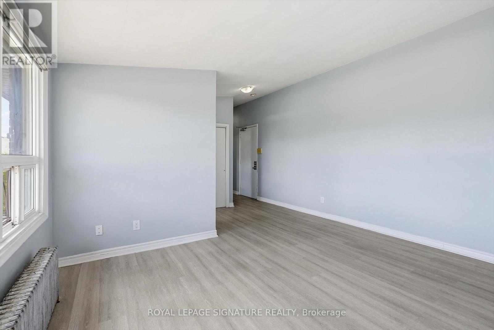 301 - 49 Cuffley Crescent S, Toronto, Ontario  M3K 1X4 - Photo 6 - W13686650