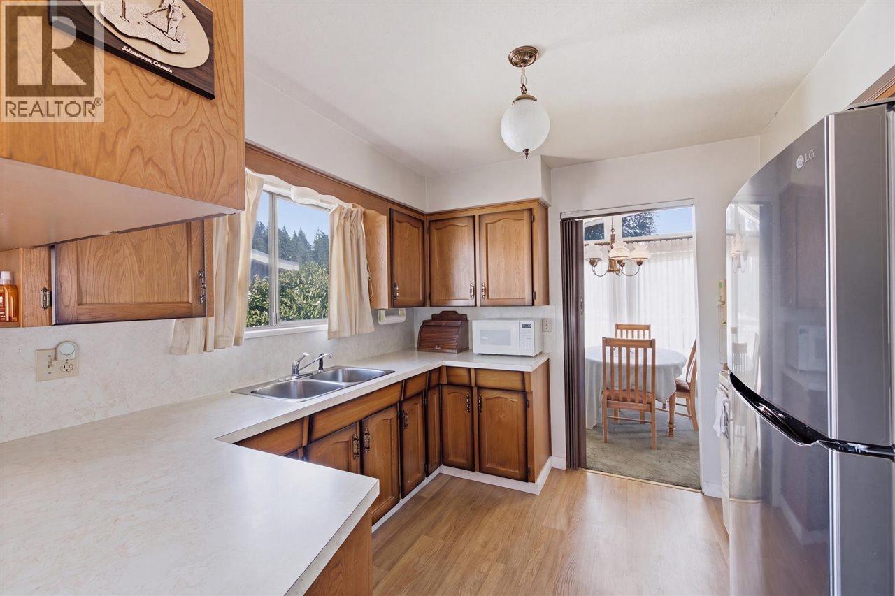 967 Pelton Avenue, Coquitlam, British Columbia  V3J 2J3 - Photo 13 - R3156582