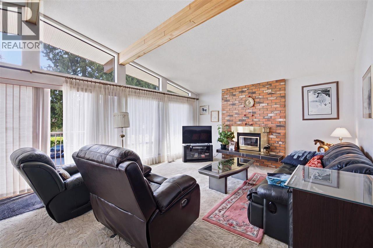 967 Pelton Avenue, Coquitlam, British Columbia  V3J 2J3 - Photo 6 - R3156582