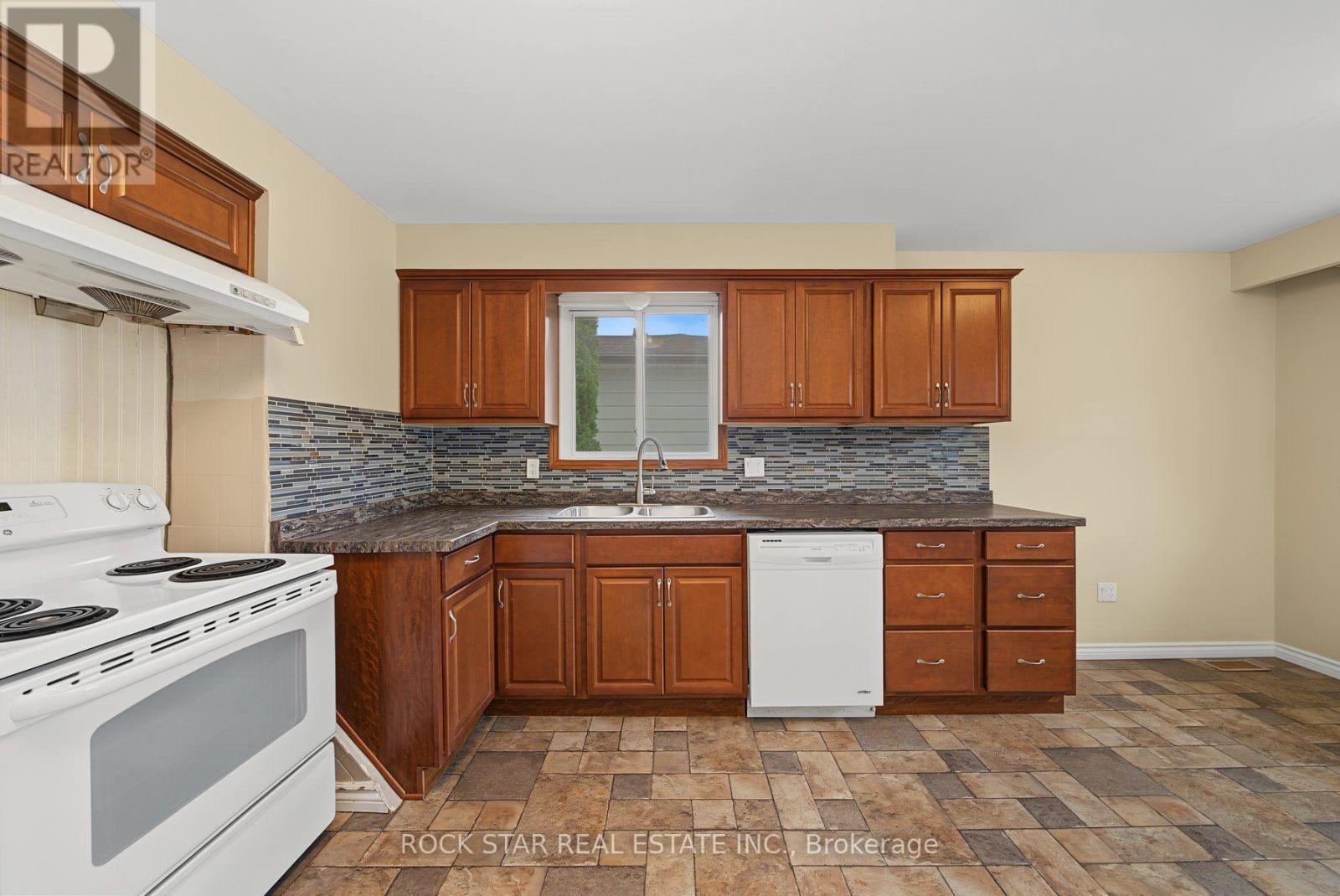 Main - 59 Aterno Drive, Hamilton, Ontario  L9C 5S4 - Photo 9 - X13686624