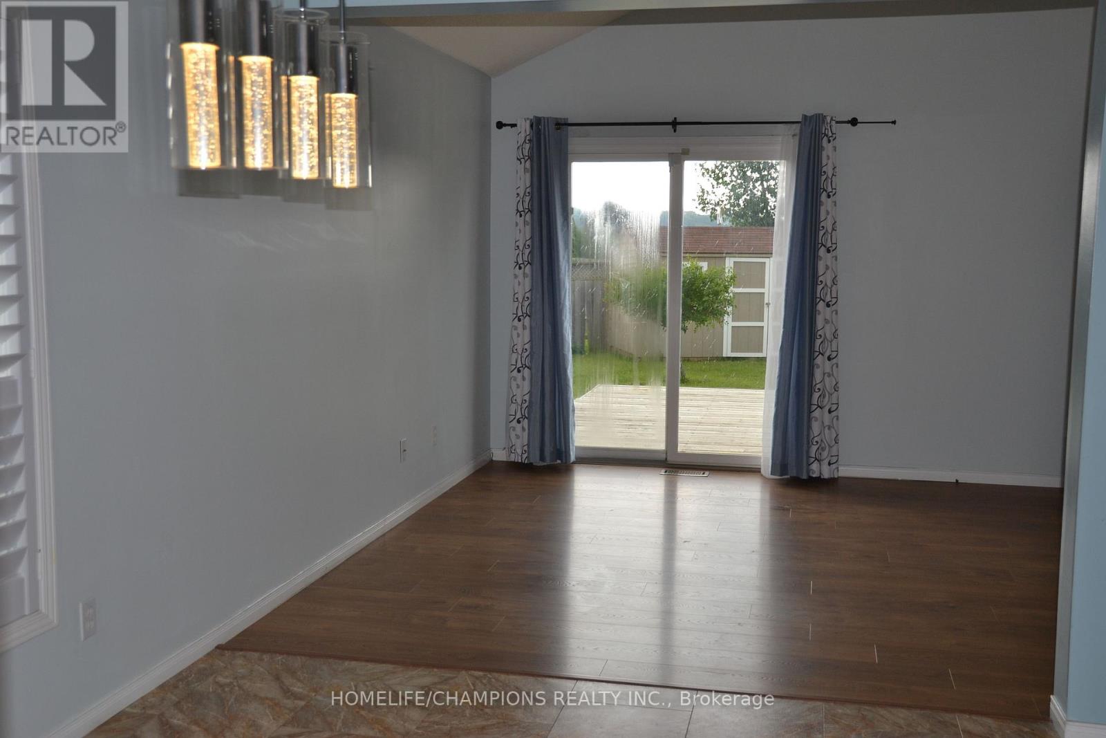 132 Henhoeffer Crescent, Kitchener, Ontario  N2E 4H3 - Photo 16 - X13686706