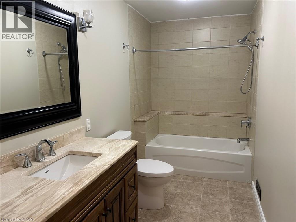 203 Penn Drive, Burlington, Ontario  L7N 2B6 - Photo 13 - 40856258