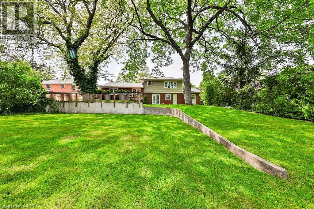 203 Penn Drive, Burlington, Ontario  L7N 2B6 - Photo 17 - 40856258