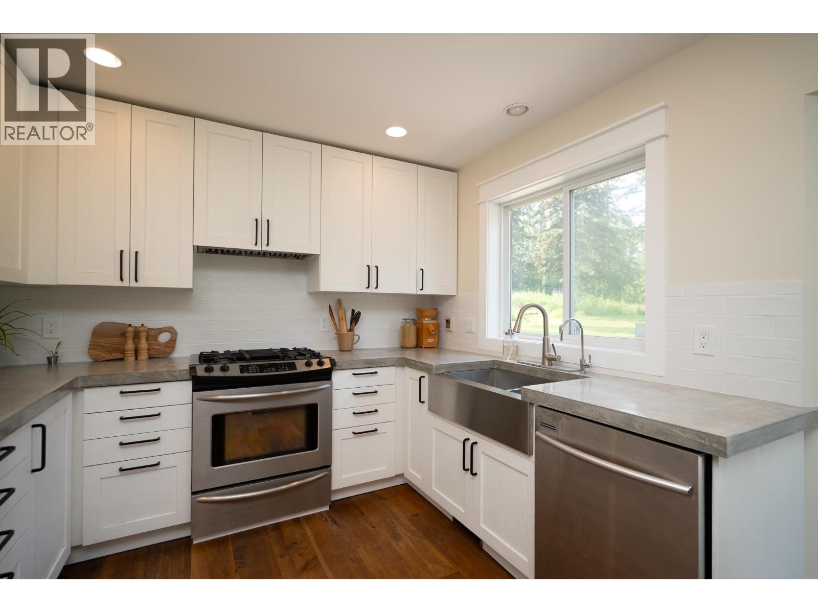 9611 N Kelly Road, Prince George, British Columbia  V2K 5V1 - Photo 7 - R3149337