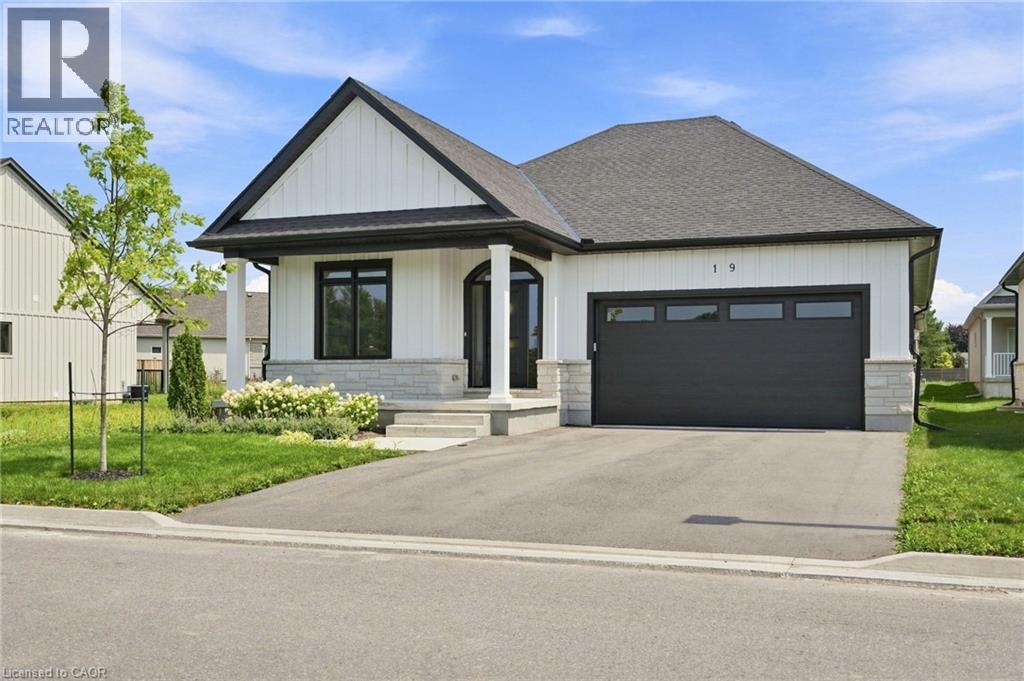 19 OAKLEY Drive, Niagara-on-the-Lake, Ontario