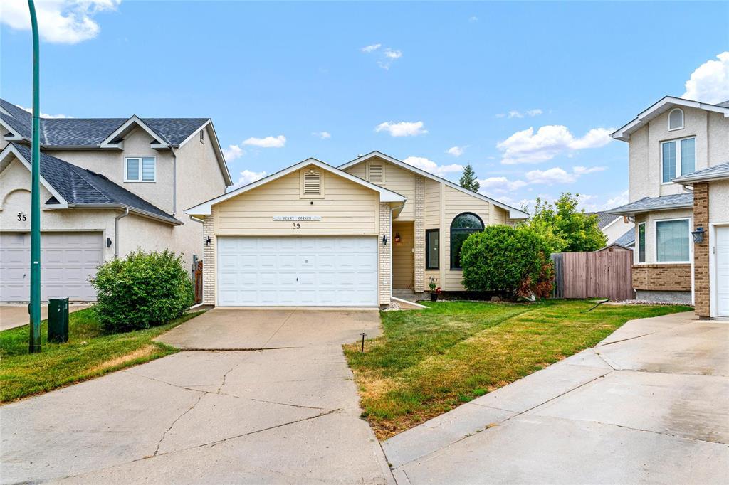 39 Blue Horizon Cove, Winnipeg, Manitoba  R3W 1N9 - Photo 0 - 202620734