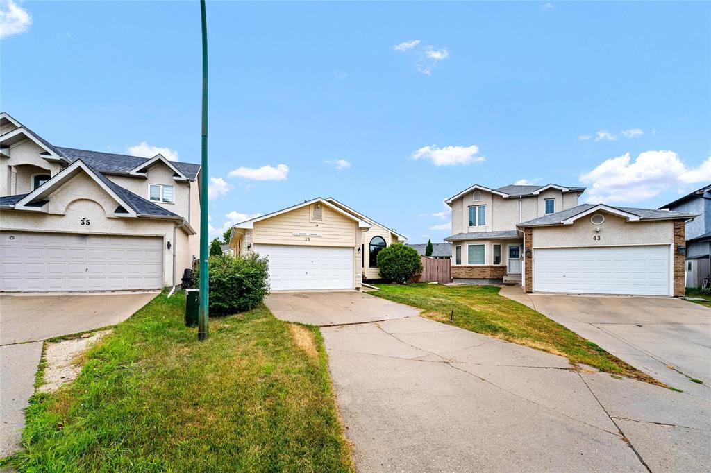 39 Blue Horizon Cove, Winnipeg, Manitoba  R3W 1N9 - Photo 41 - 202620734