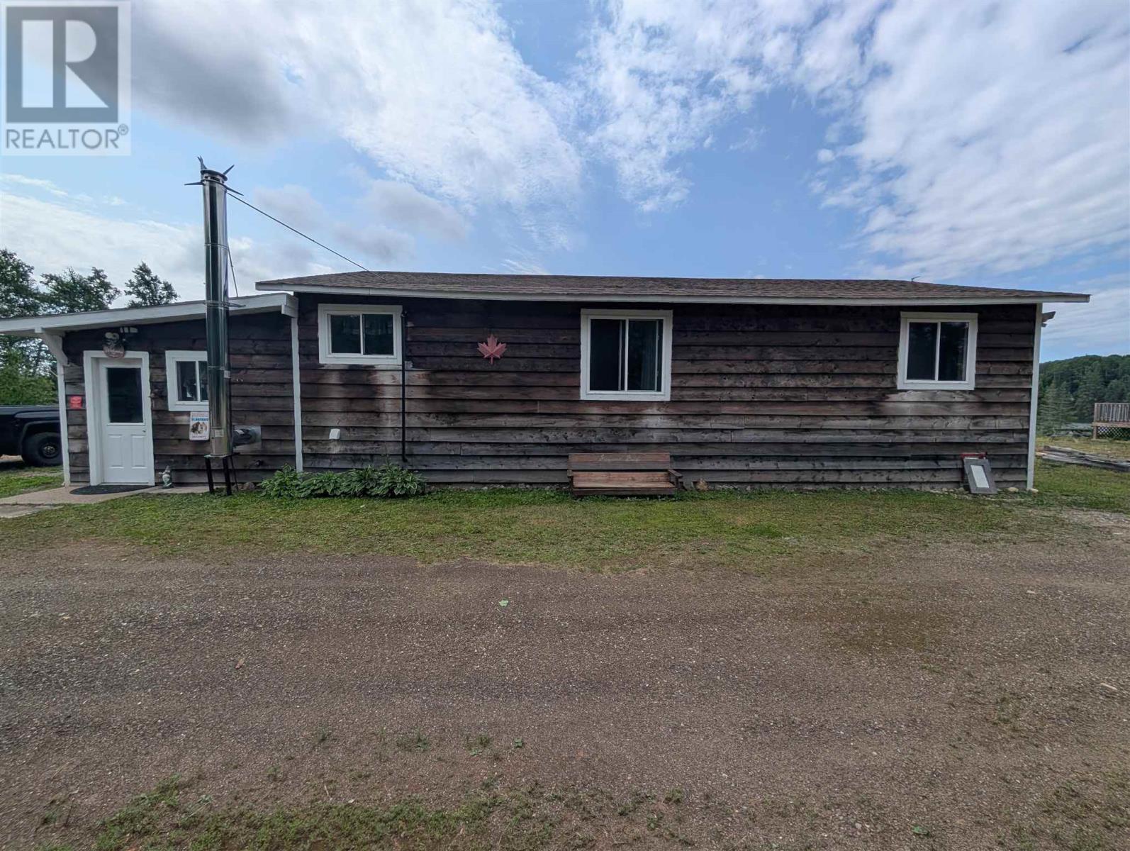 524 Highway 101, Wawa, Ontario  P0S 1K0 - Photo 4 - SM262215
